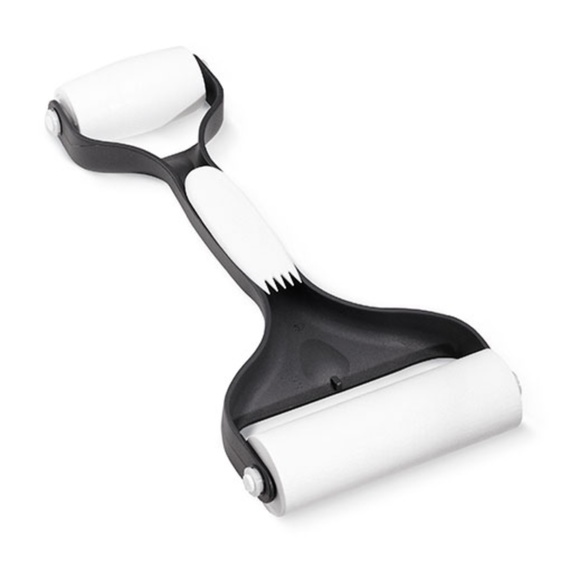 NEW PAMPERED CHEF BAKER'S ROLLER - Picture 2 of 2